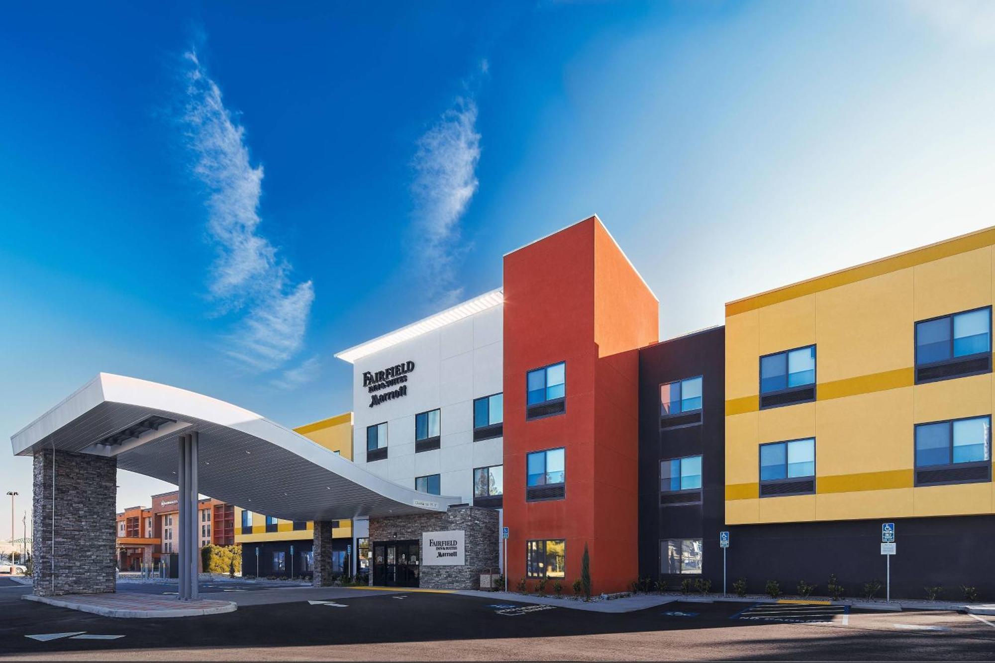 Fairfield Inn & Suites By Marriott Fresno Yosemite International Airport Extérieur photo